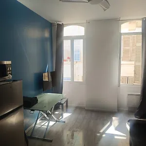 https://2-pieces-en-plein-coeur-de-marseille.fr-provencehotel.com
